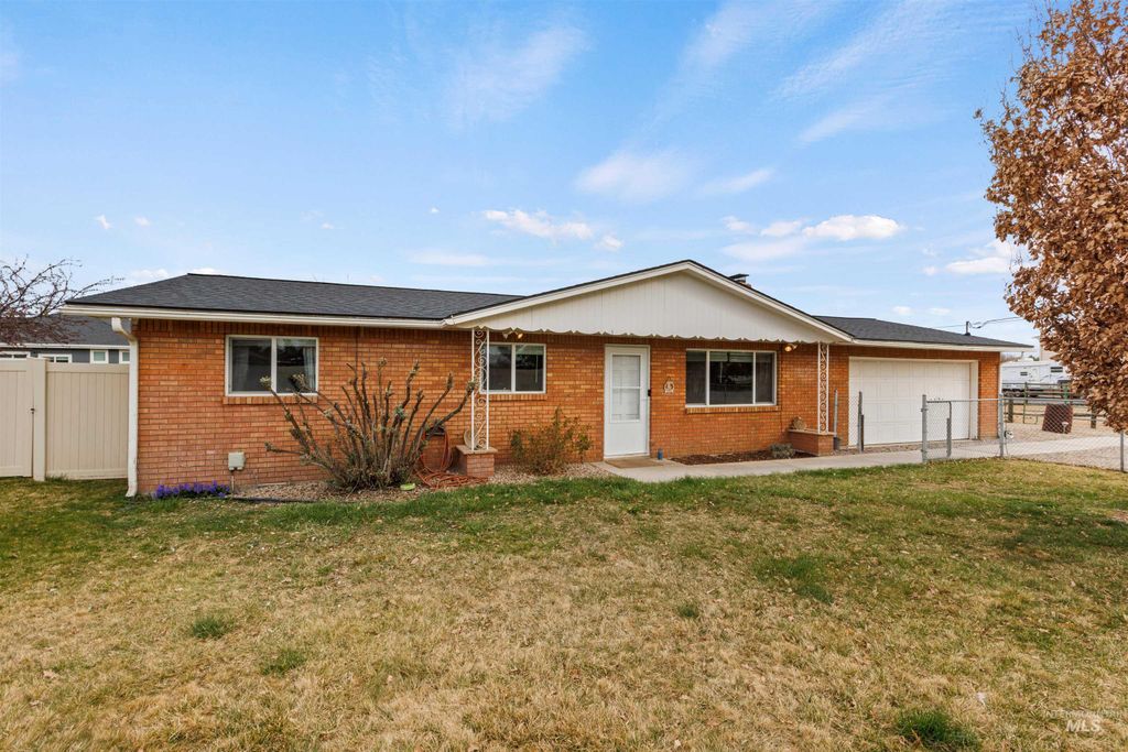 Photo of 3890 E Victory Rd, Meridian, ID 83642 (MLS # 98976378)