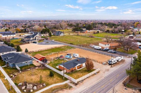 Photo of 3890 E Victory Rd, Meridian, ID 83642 (MLS # 98976378)