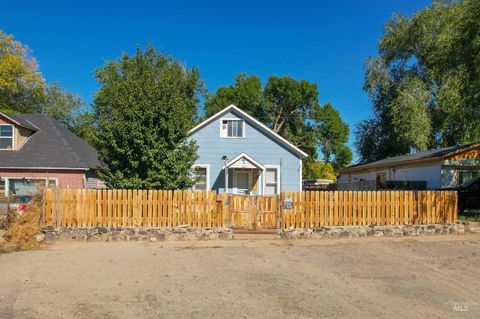 320 3rd Ave W Jerome ID 83338