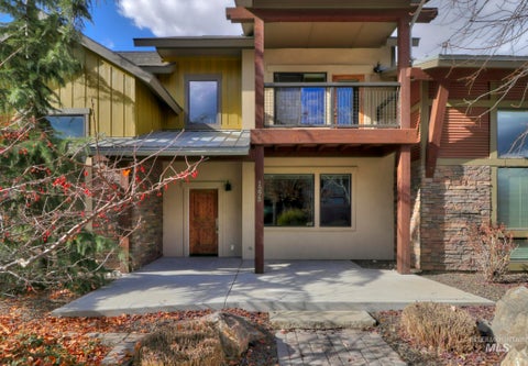 Photo of 1275 E Lone Creek Dr, Eagle, ID 83616 (MLS # 98991397)