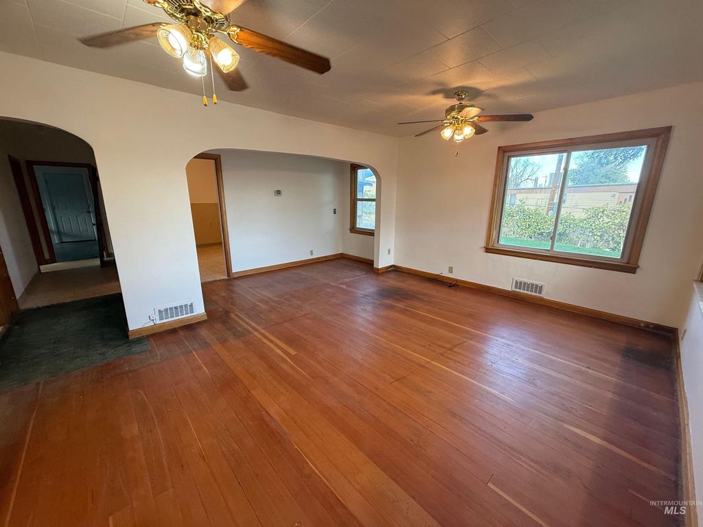 Photo of 444 E 4th Ave, Glenns Ferry, ID 83623 (MLS # 98961845)