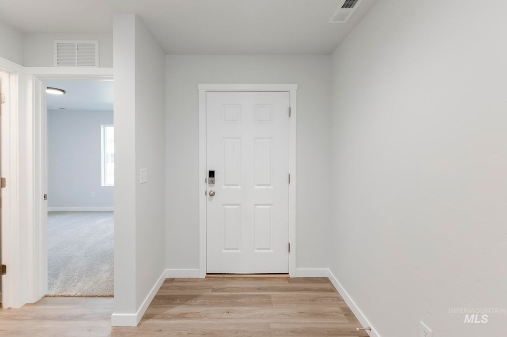 Photo of 542 Oliver St, Emmett, ID 83617 (MLS # 98985457)