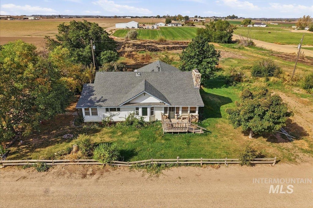 Photo of 17651 Boehner Rd, Caldwell, ID 83607 (MLS # 99003131)