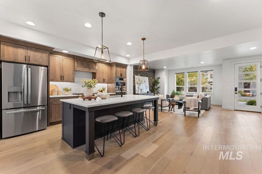 Photo of 4240 E Parkcenter Blvd, Boise, ID 83716 (MLS # 98997099)