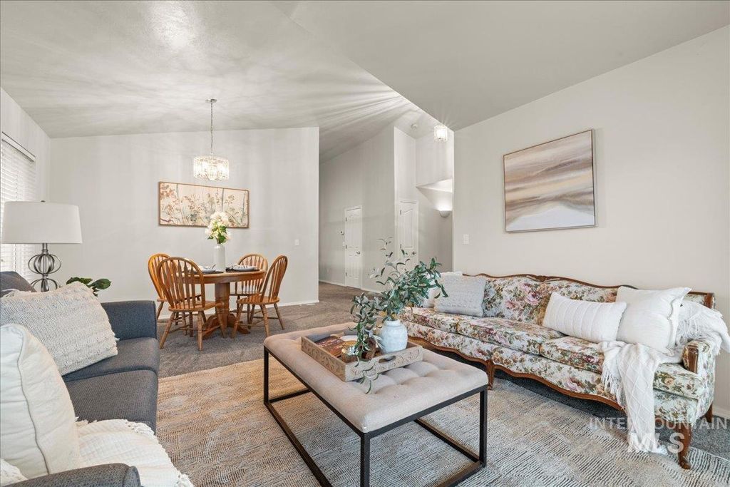 Photo of 2507 N Valmet Ave, Meridian, ID 83646 (MLS # 98969455)