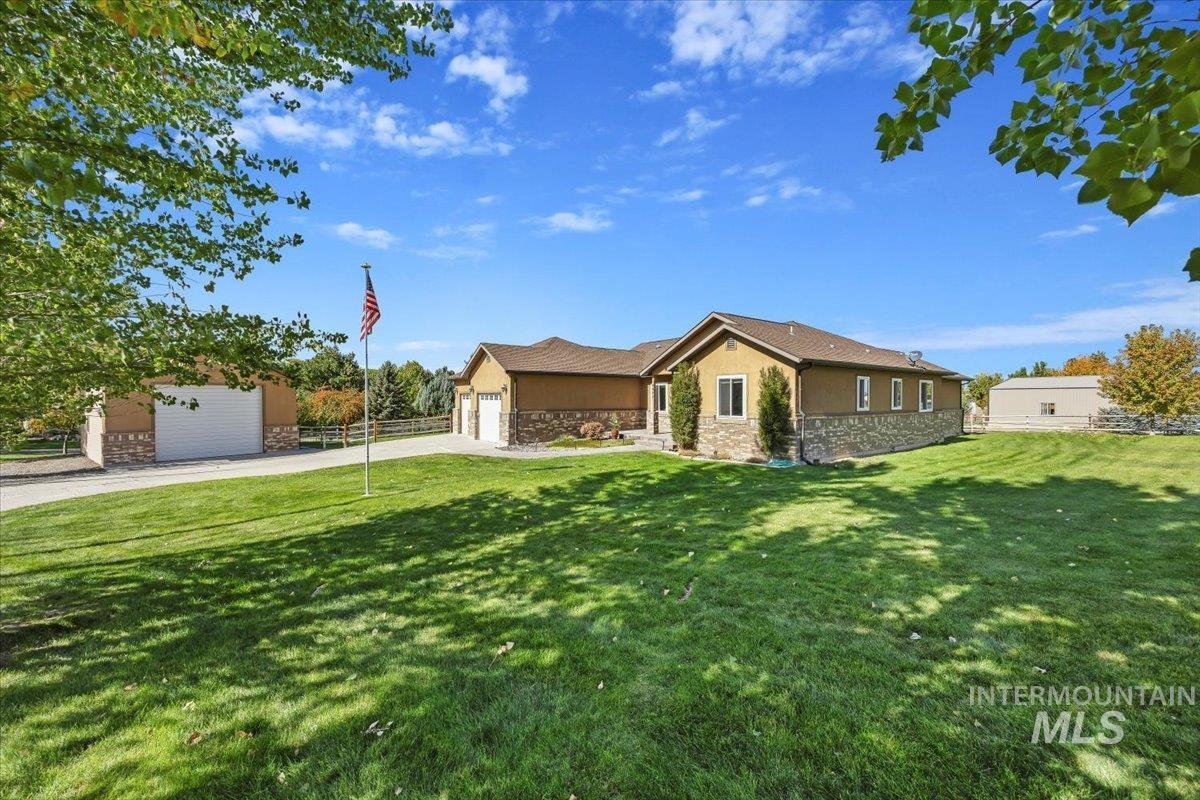 4477 Silver Lakes Ct