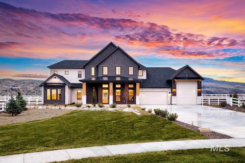 Photo of 14326 N Hornbill Way, Boise, ID 83714 (MLS # 98977638)