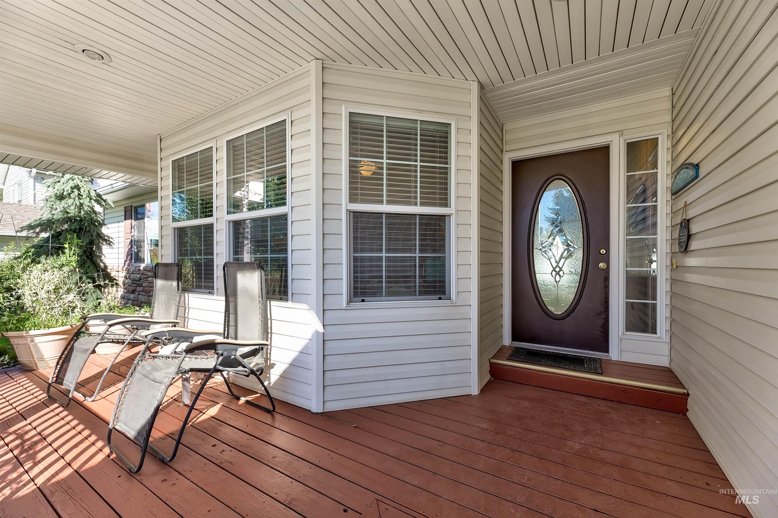 1996 E Lake Creek Drive