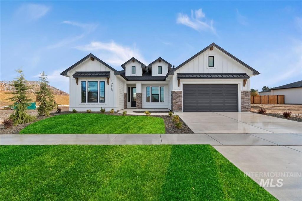 Photo of 10838 W Barnbougle Ln, Kuna, ID 83634 (MLS # 98963354)