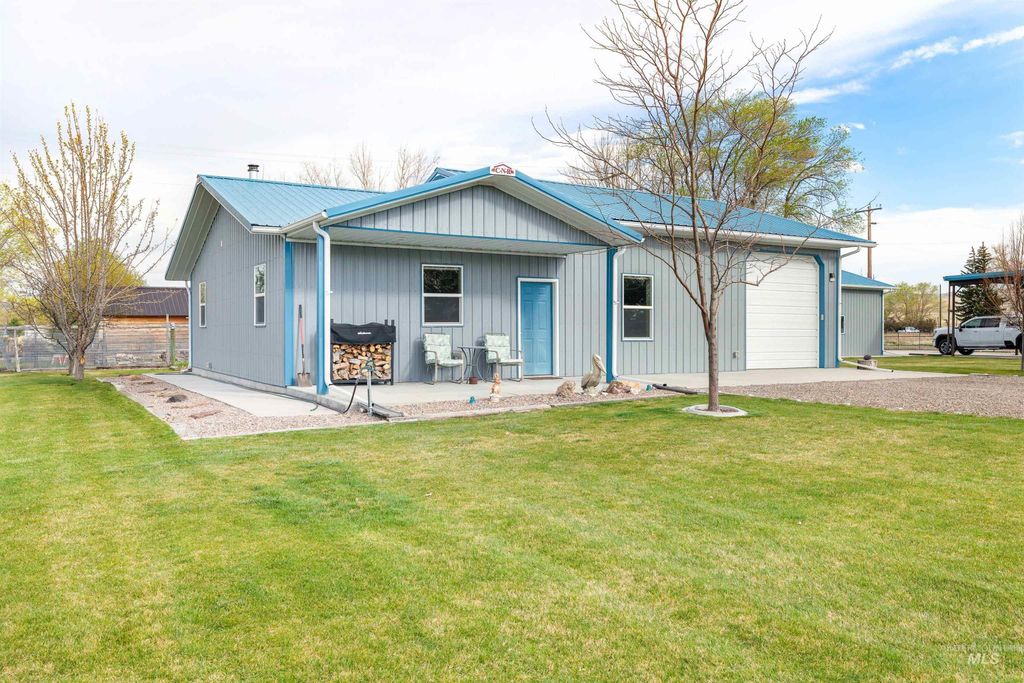Photo of 1512 N 2272 E, Rogerson, ID 83302 (MLS # 98980057)