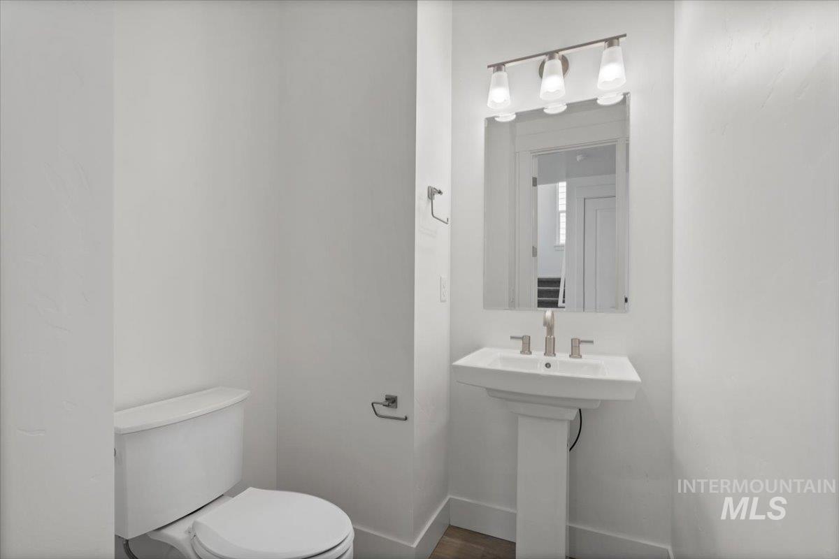 2311 N Silver Wolf Pl