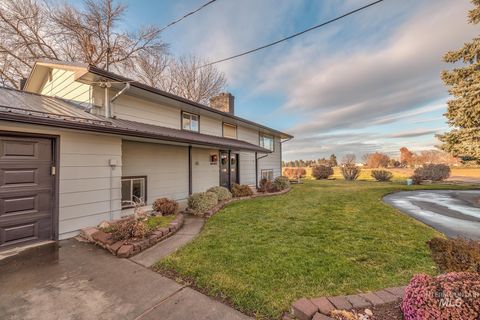 Photo of 8087 N Pennsylvania Ave, Fruitland, ID 83619 (MLS # 98970431)