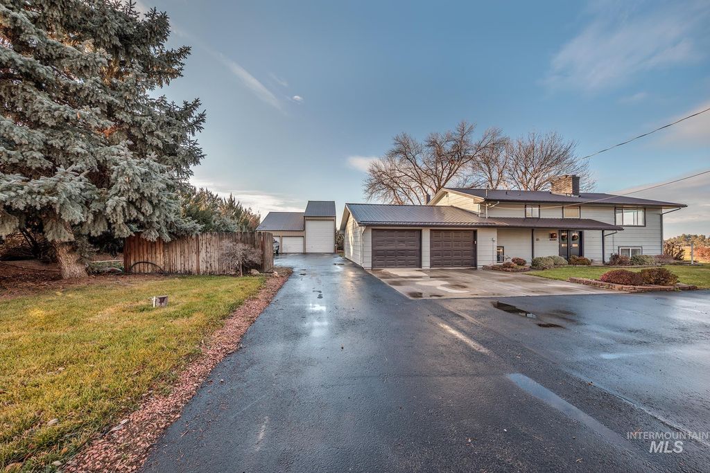 Photo of 8087 N Pennsylvania Ave, Fruitland, ID 83619 (MLS # 98970431)