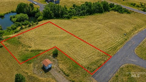 Photo of 2 Par Ct, Council, ID 83612 (MLS # 98992039)