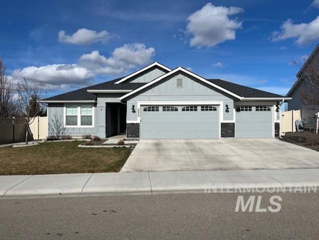 Photo of 2630 E Night Rider Dr, Kuna, ID 83634 (MLS # 98975505)