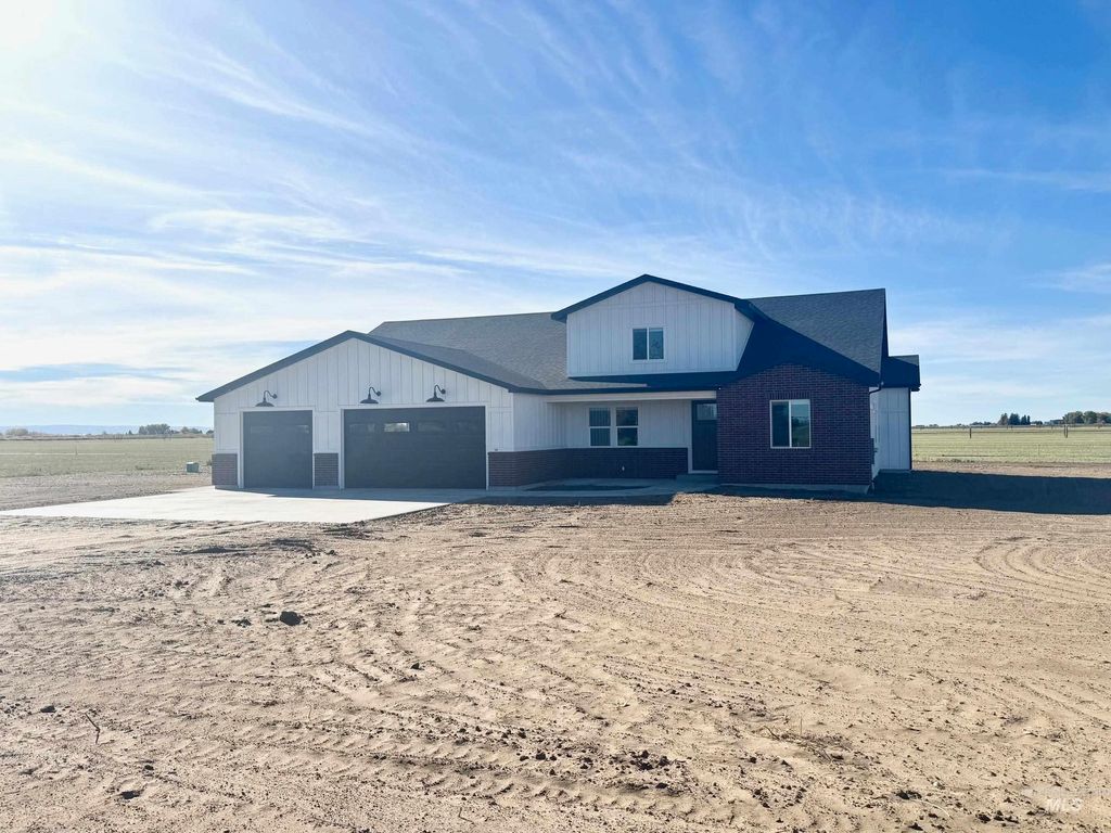 Photo of 169 N 200 W, Rupert, ID 83350 (MLS # 98966004)