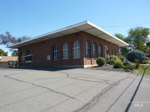 Photo of 1031 21st Street, Lewiston, ID 83501 (MLS # 98956162)