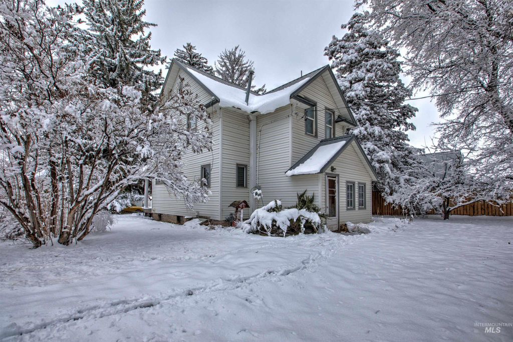 Photo of 601 1st Ave East Ave, Jerome, ID 83338 (MLS # 98967068)