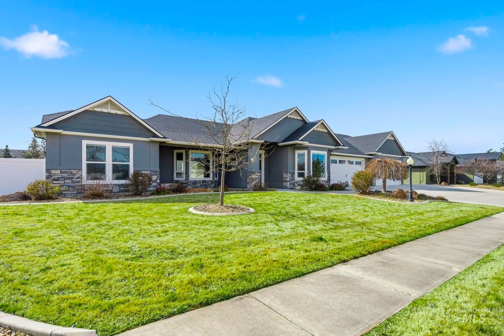 Photo of 10467 Kaylee Way, Nampa, ID 83687 (MLS # 98977470)