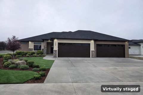 Photo of 1509 Mountain View Drive, Twin Falls, ID 83301 (MLS # 98968098)