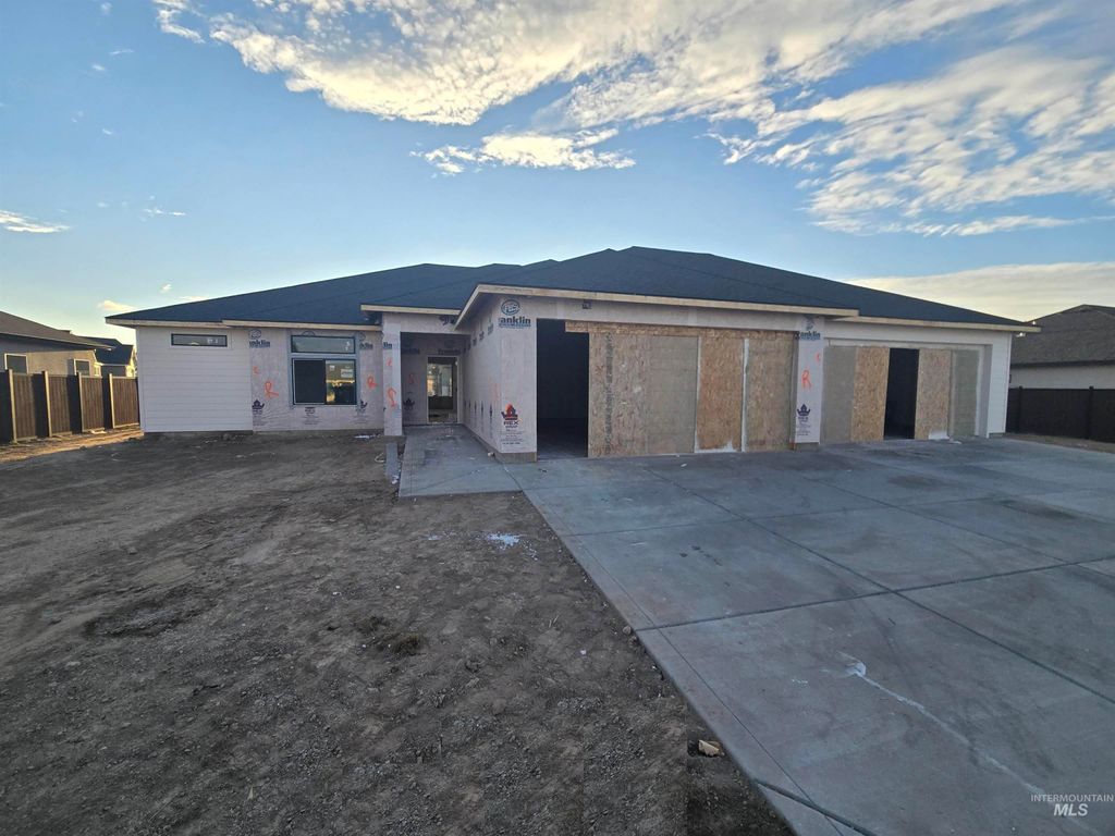 Photo of 1509 Mountain View Drive, Twin Falls, ID 83301 (MLS # 98968098)