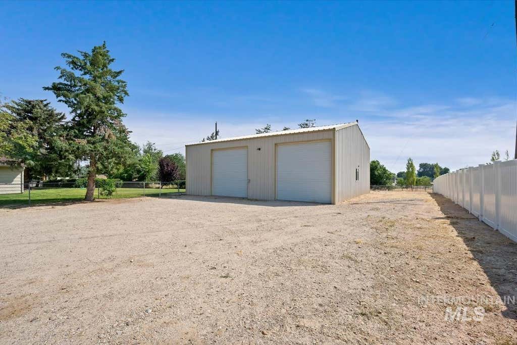 Photo of 703 W Dooley Ln, Nampa, ID 83686 (MLS # 98997608)