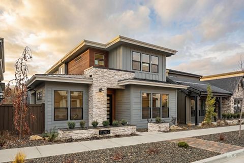 Photo of 11709 N Rabbitbrush Way, Boise, ID 83714 (MLS # 98966626)