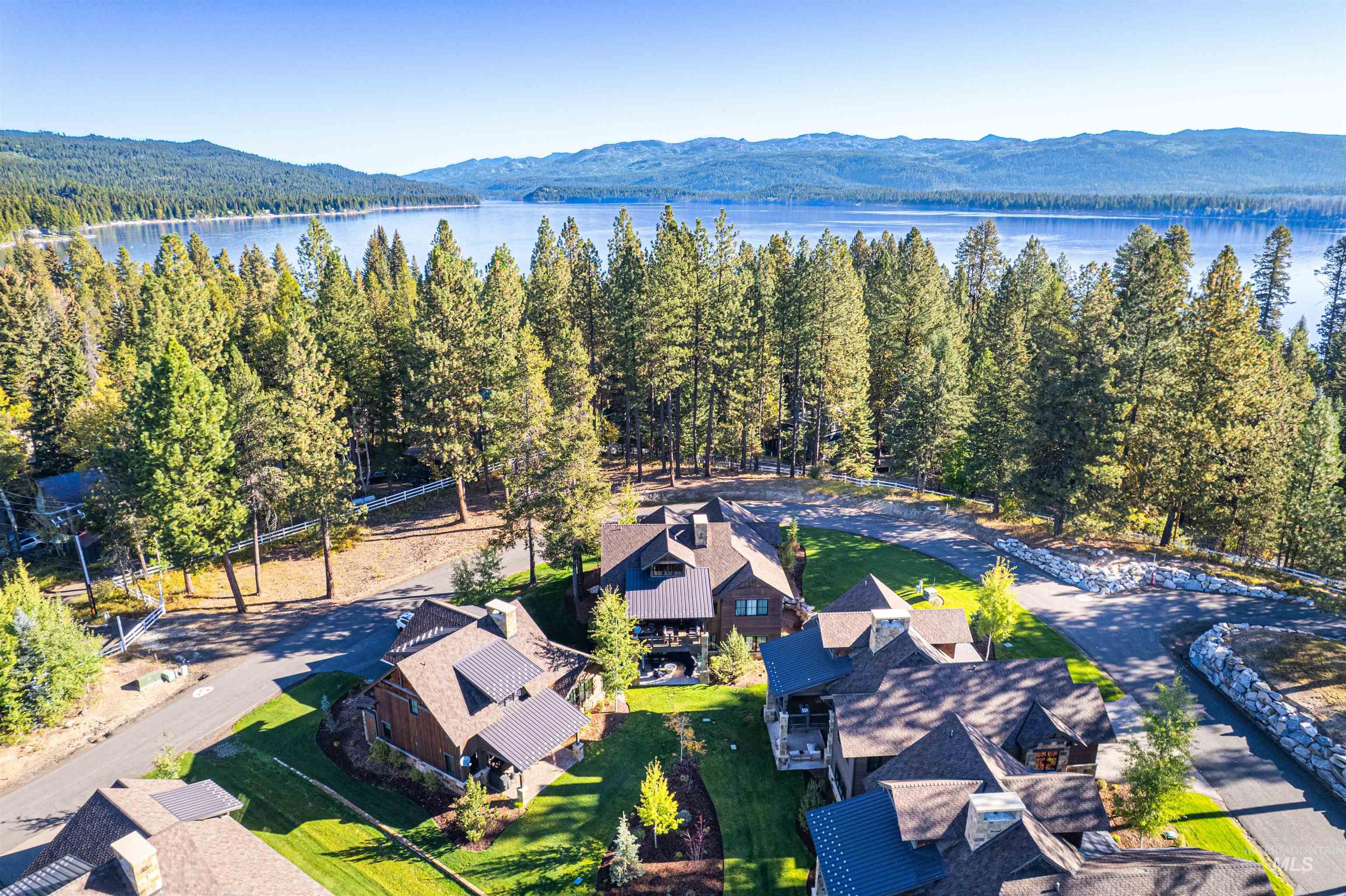1132 Shellworth Cir
