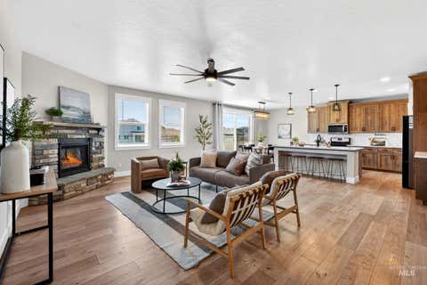 Photo of 8911 W Purple Martin St, Star, ID 83669 (MLS # 98987557)