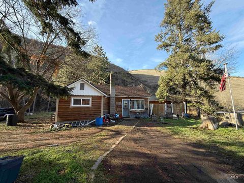 Photo of 32680 Webb Ridge Rd, Lapwai, ID 83540 (MLS # 98975800)