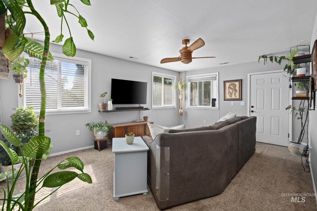 Photo of 61 N Canyon St, Nampa, ID 83651 (MLS # 99001861)
