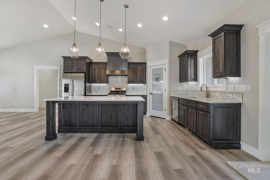 Photo of 298 Sandi Road, Twin Falls, ID 83301 (MLS # 98986202)