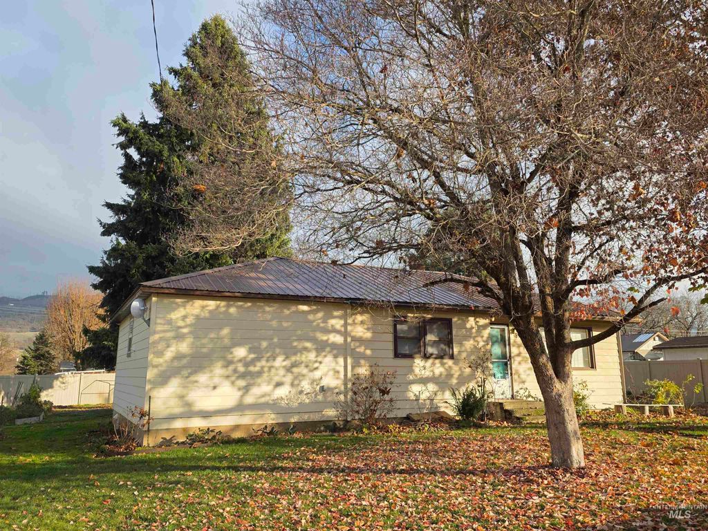 Photo of 503 Oak Street, Kamiah, ID 83536 (MLS # 98968269)