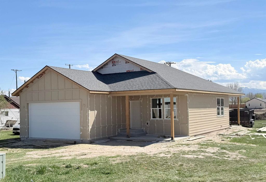 Photo of 151 18th Street, Heyburn, ID 83336 (MLS # 98976715)