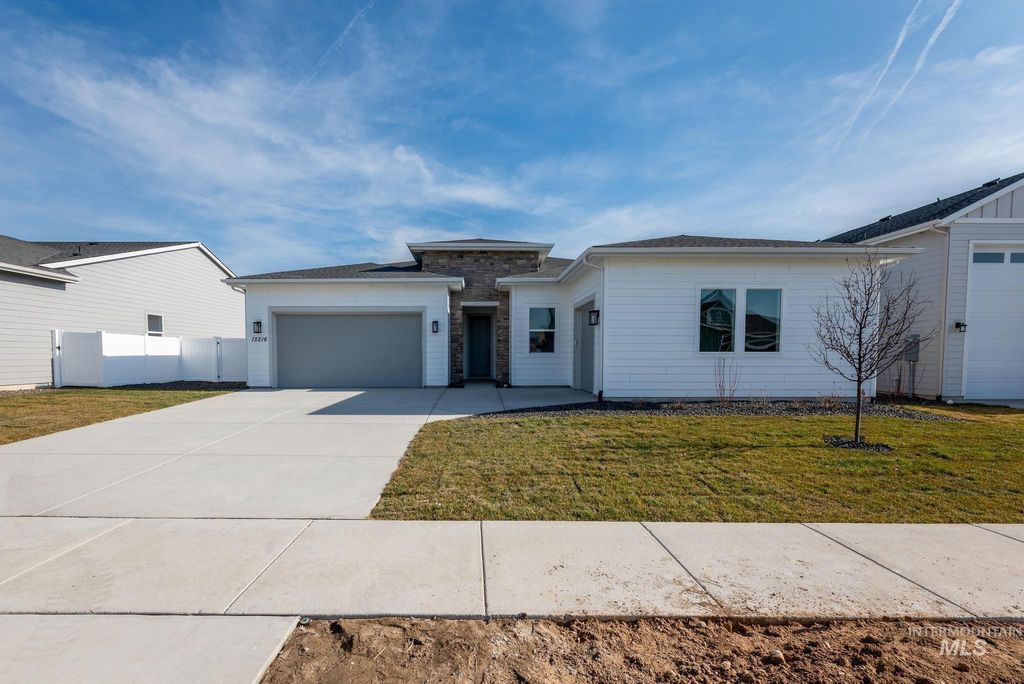 Photo of 15216 Steel Cloud Ave, Caldwell, ID 83607 (MLS # 98974853)