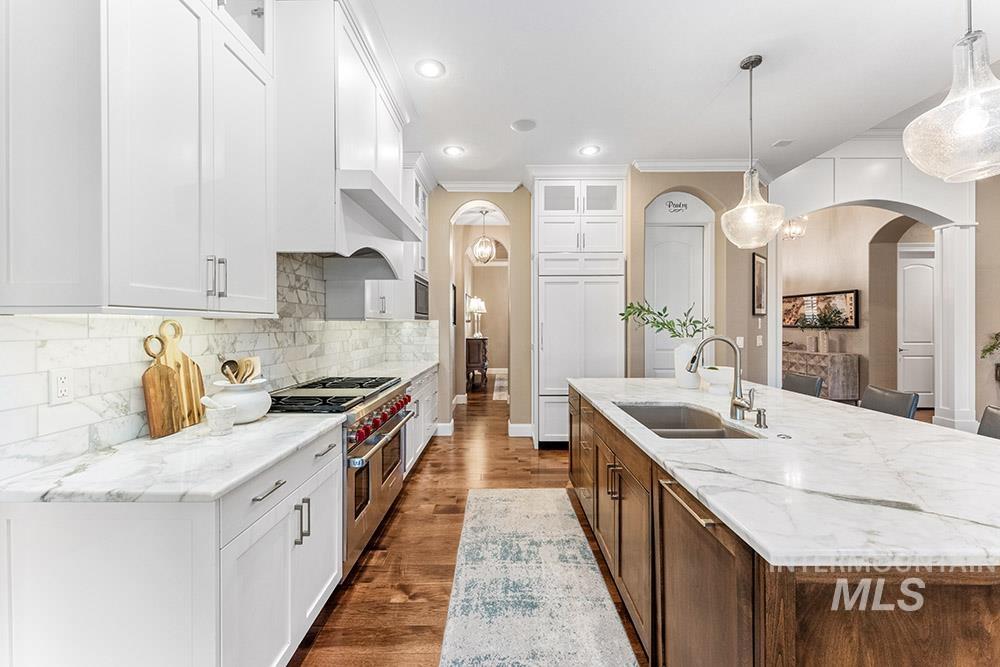 698 W Back Forty Dr.