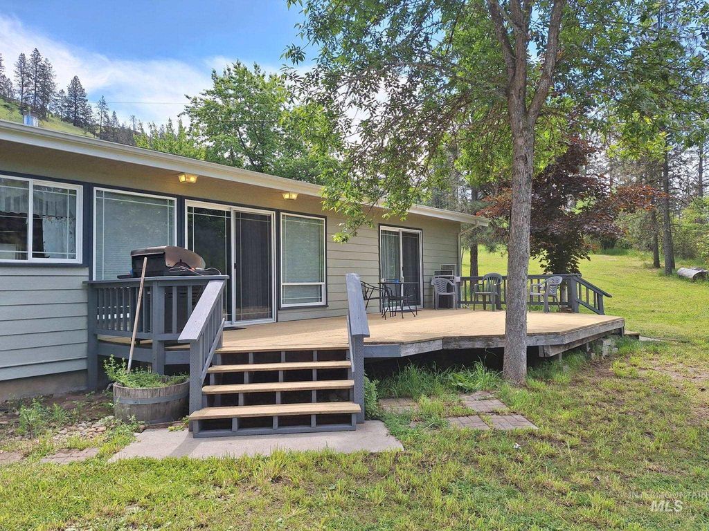 Photo of 151 Schilltop Drive, Kamiah, ID 83536 (MLS # 98991240)