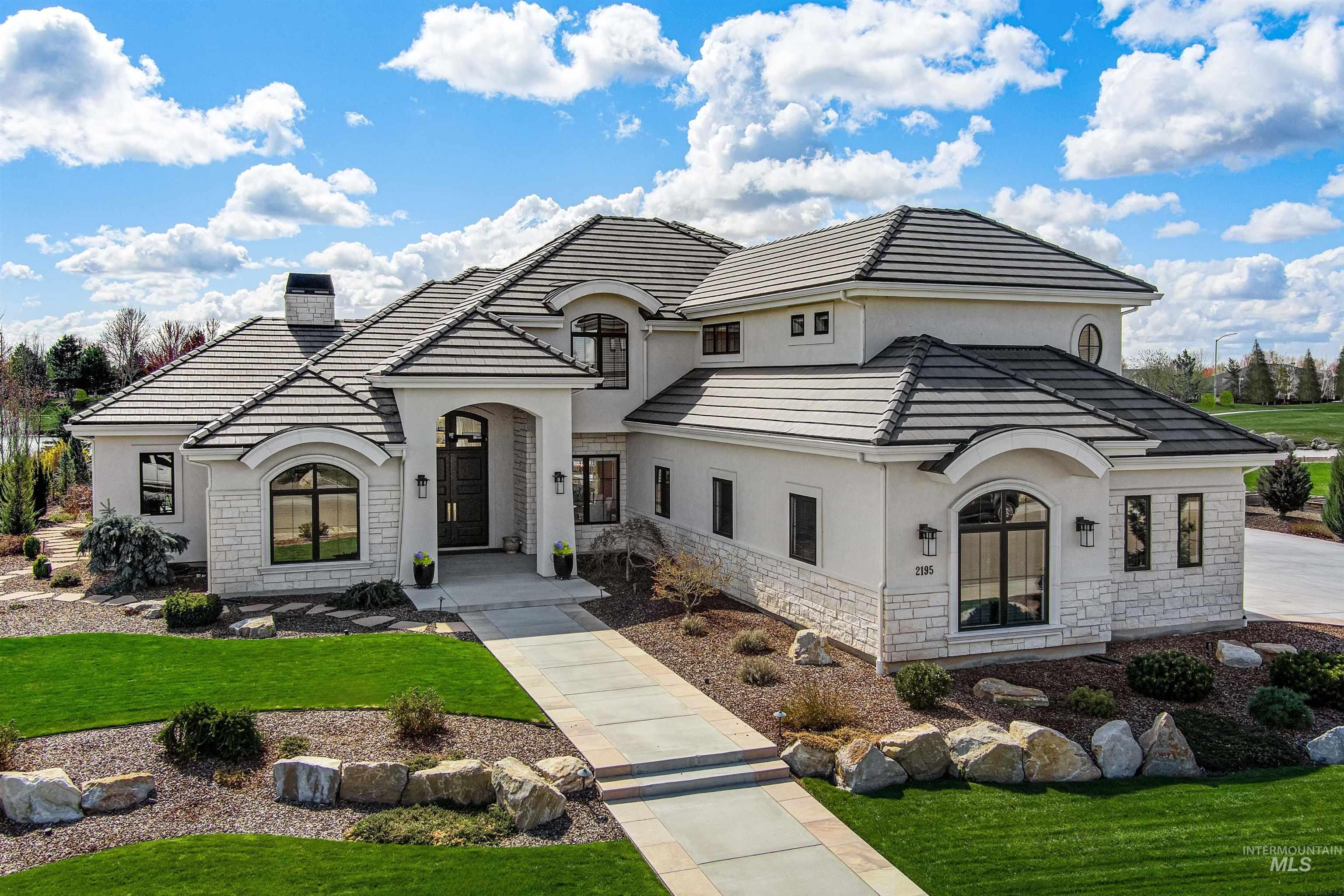 2195 W Three Lakes Drive