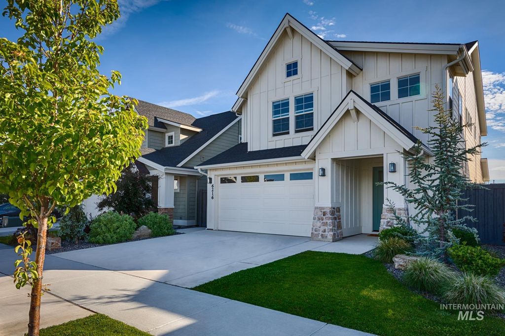 Photo of 6216 S Wayland Way, Meridian, ID 83642 (MLS # 98984563)
