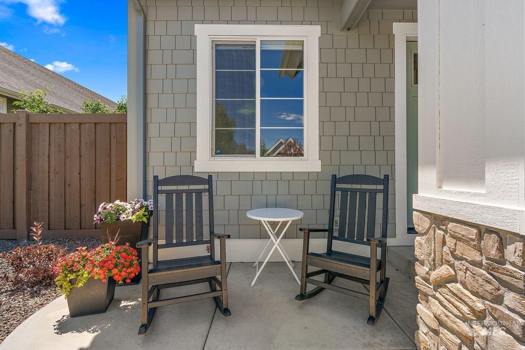 Photo of 3421 W Hidden Springs Dr, Boise, ID 83714 (MLS # 98966650)