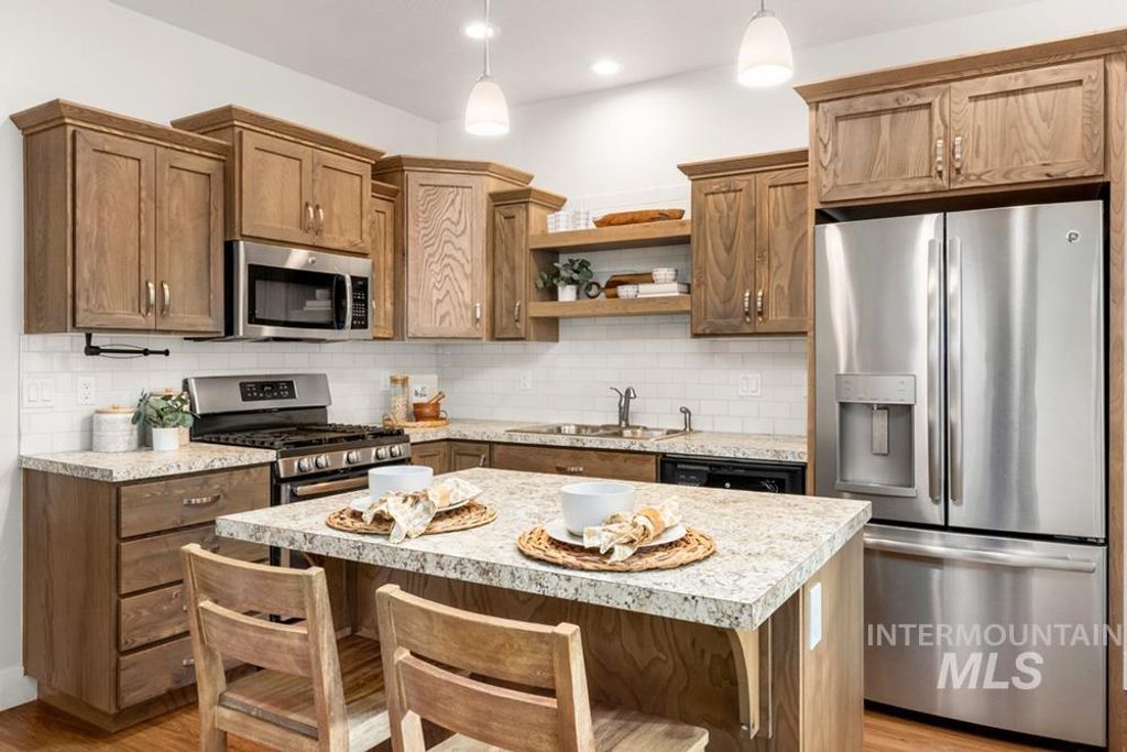 Photo of 3637 N Carr Ln, Garden City, ID 83714 (MLS # 98971494)