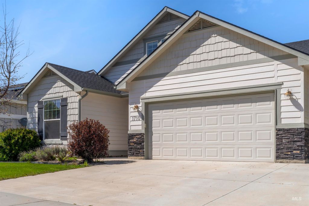 Photo of 1710 W Henrys Fork Drive, Meridian, ID 83642 (MLS # 98982845)