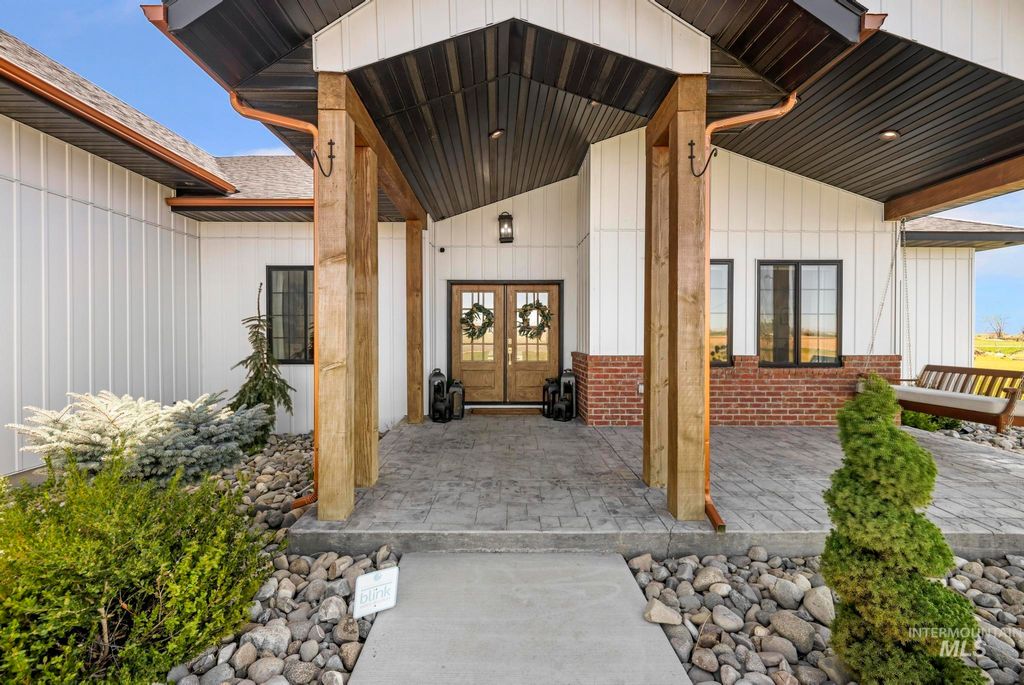 Photo of 2235 E 3100 S, Wendell, ID 83355 (MLS # 98979796)