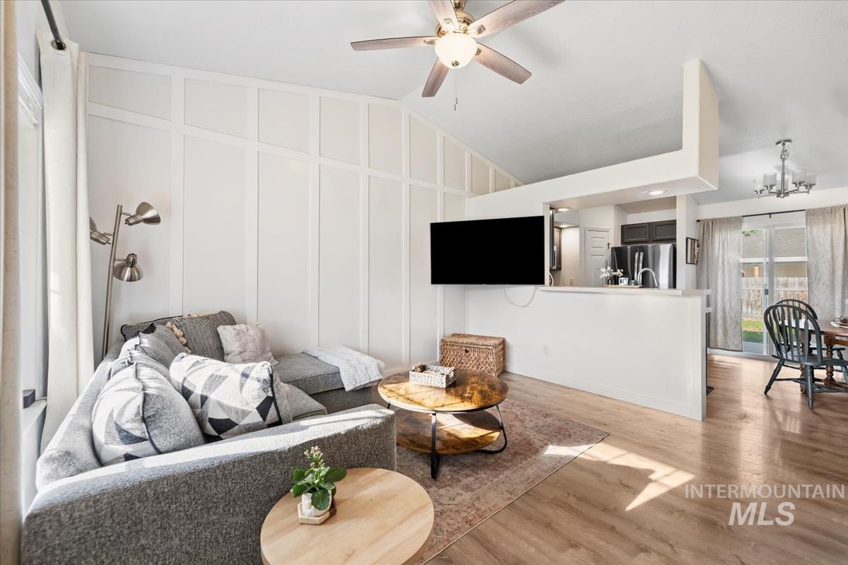 388 Maple Ave