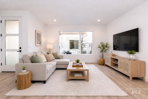 752 S Calhoun Star ID 83669