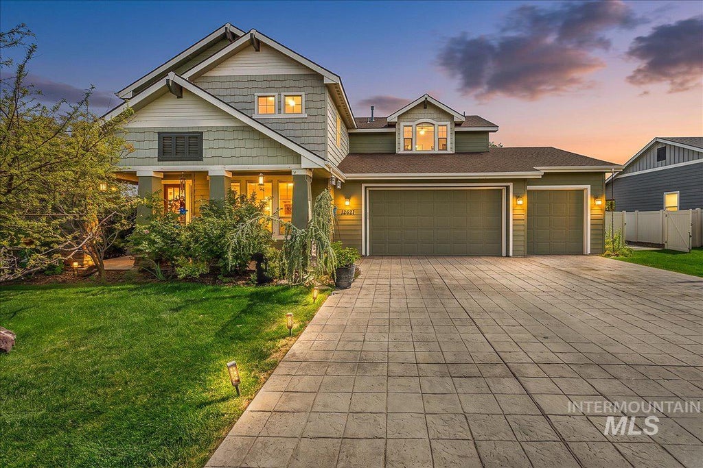 Photo of 12621 S Carriage Hill Way, Nampa, ID 83686 (MLS # 99001893)