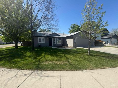 2451 W Park Stone Dr Meridian ID 83646