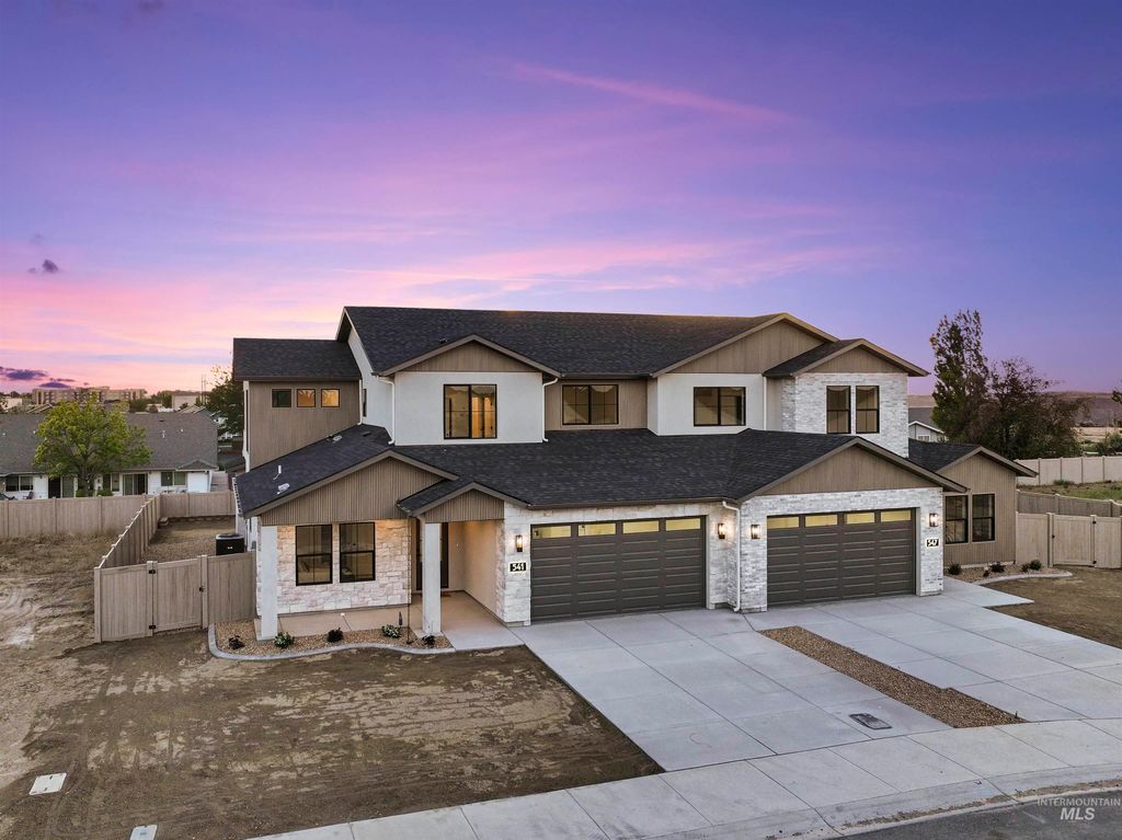 Photo of 541 Canyon Falls Dr, Twin Falls, ID 83301 (MLS # 98975454)