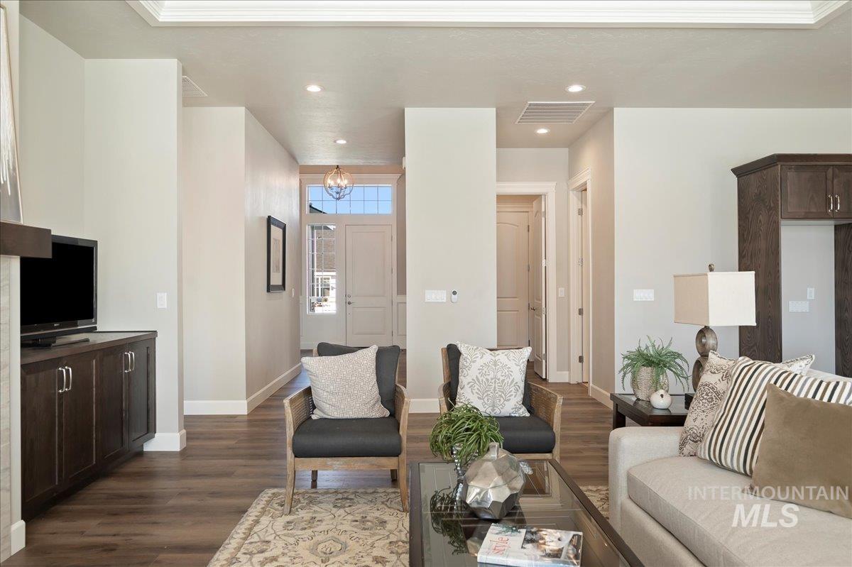 2853 Valkyrie Ave