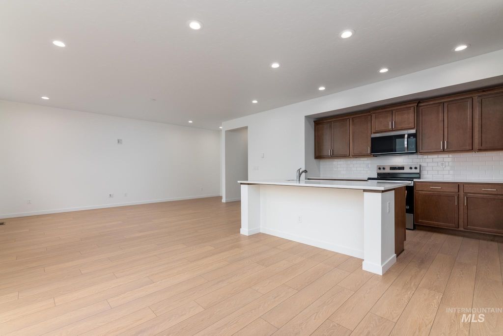 Photo of 14750 Wing Spread Dr, Caldwell, ID 83607 (MLS # 98975052)